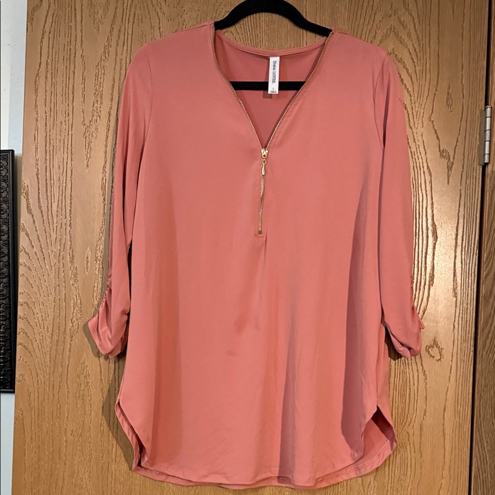 Zenana Outfitters Coral Zipper Blouse